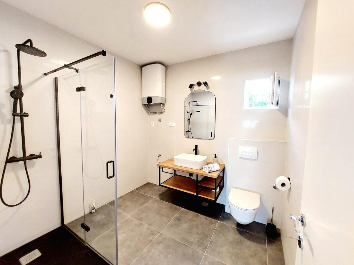 Luxury Sea View Apartment Jesenice  Buitenkant foto