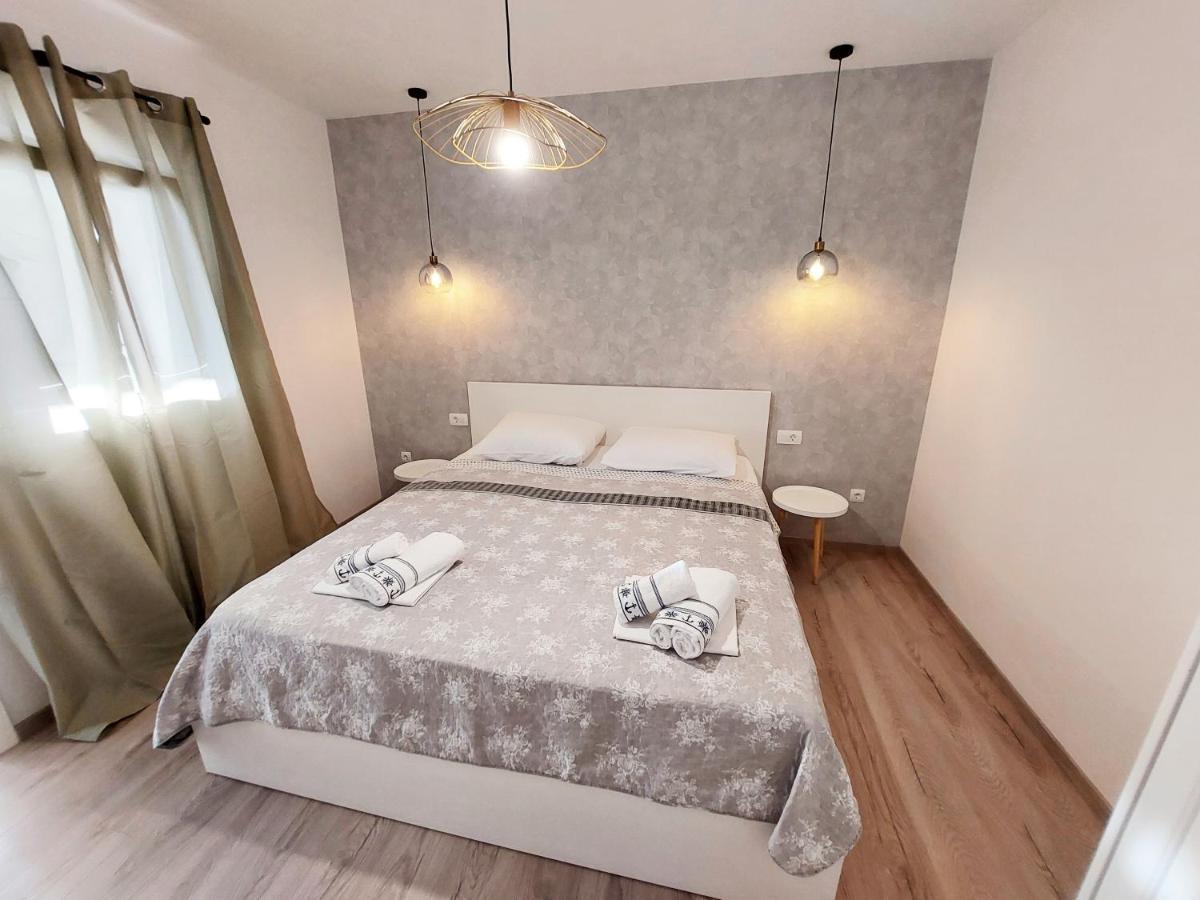 Luxury Sea View Apartment Jesenice  Buitenkant foto