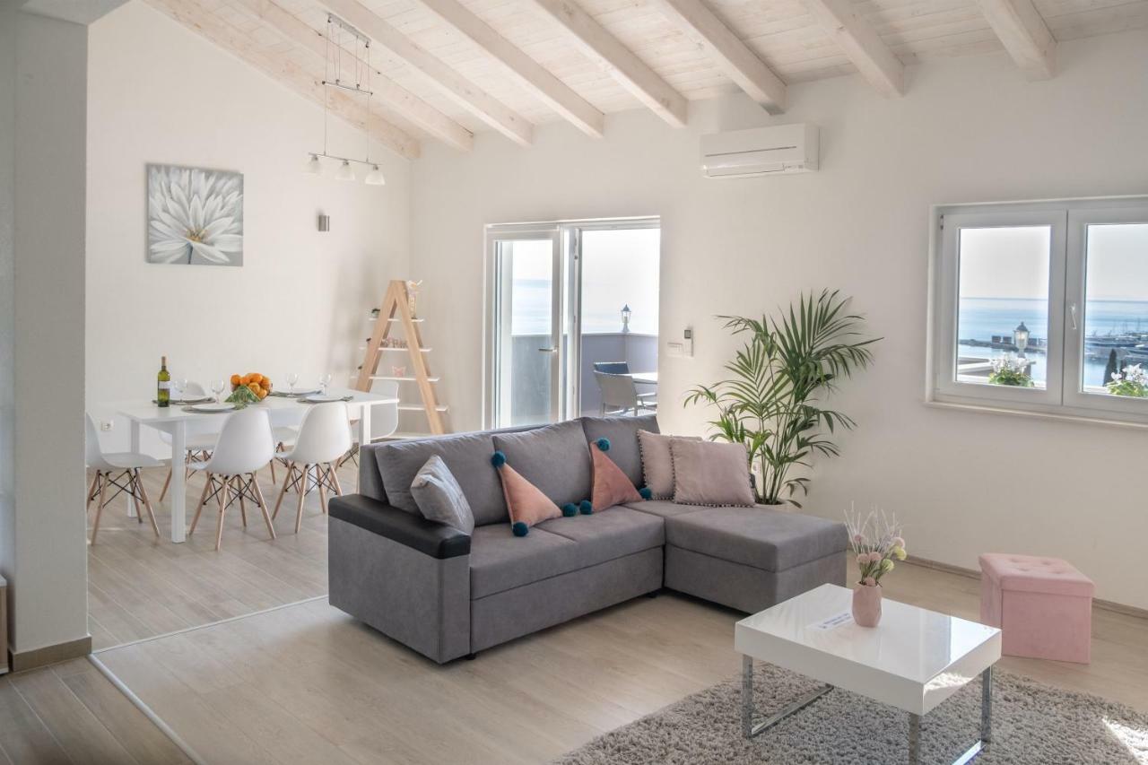 Luxury Sea View Apartment Jesenice  Buitenkant foto